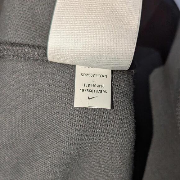 Nike Kobe Therma-FIT Hoodie Black L NWT Mamba Mentality HJ8110-010 Basketball - Picture 9 of 9